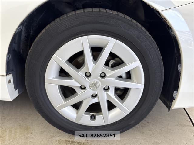 Toyota PRIUS 2015 8710281-12