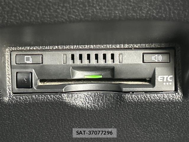 Toyota PRIUS PHV 2022 8915760-1
