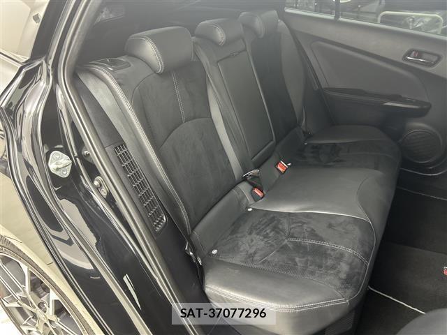 Toyota PRIUS PHV 2022 8915760-13