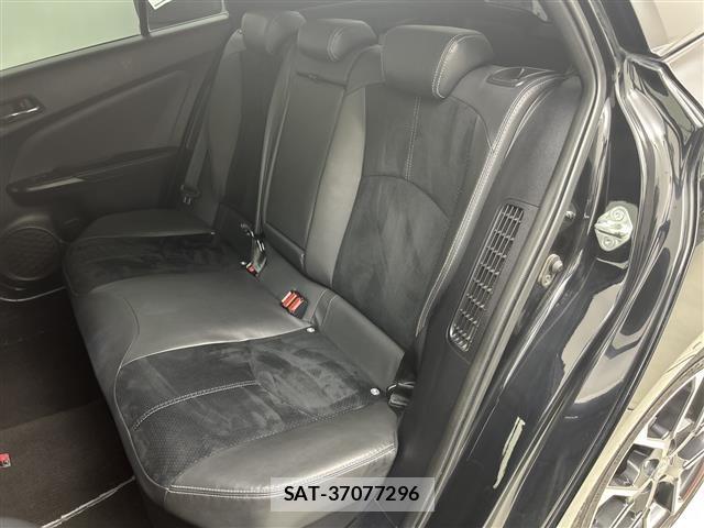 Toyota PRIUS PHV 2022 8915760-14