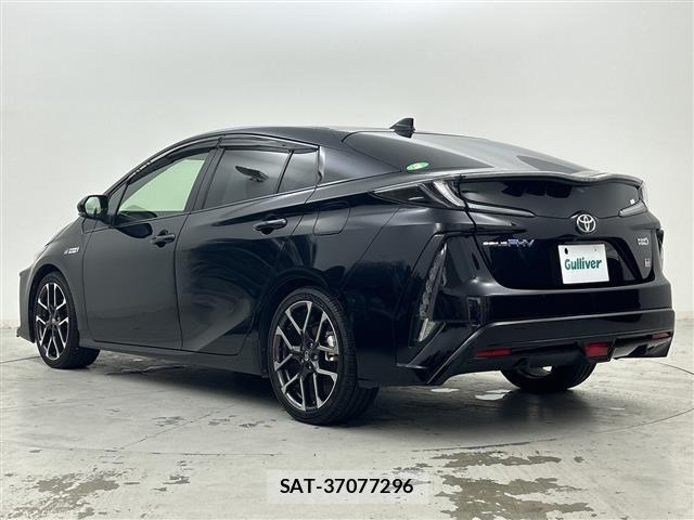 Toyota PRIUS PHV 2022 8915760-15