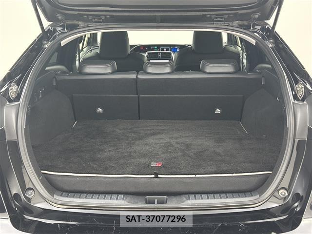 Toyota PRIUS PHV 2022 8915760-22
