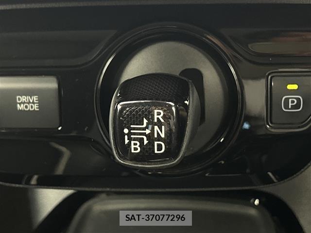 Toyota PRIUS PHV 2022 8915760-9