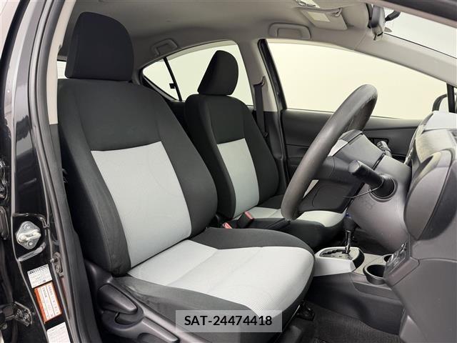 Toyota AQUA 2013 8705729-10