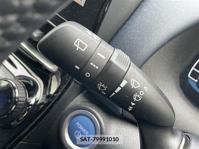 Toyota AQUA 2022 8705731-11