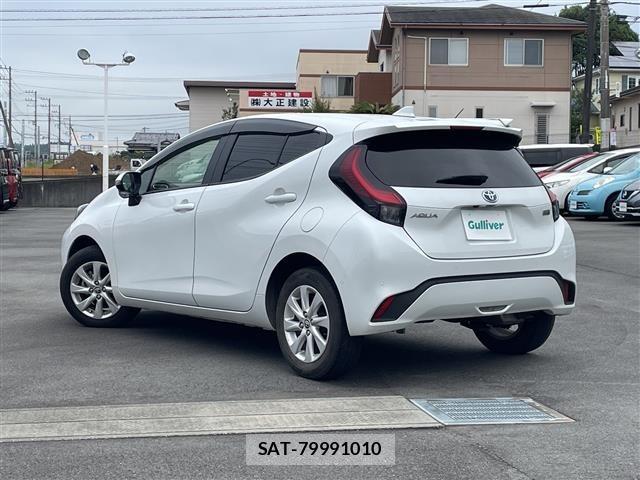 Toyota AQUA 2022 8705731-13