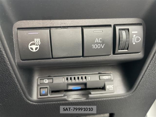 Toyota AQUA 2022 8705731-17