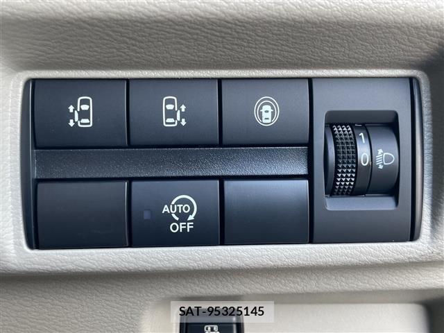 Nissan ROOX 2024 8903308-1
