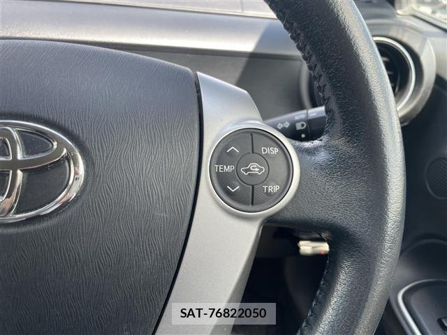 Toyota AQUA 2013 8705732-11