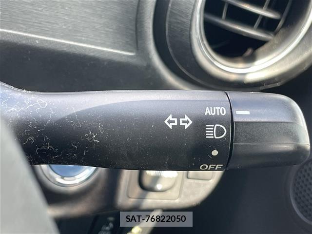 Toyota AQUA 2013 8705732-20