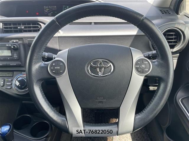 Toyota AQUA 2013 8705732-9