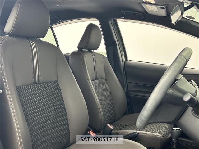 Toyota AQUA 2019 8705734-4