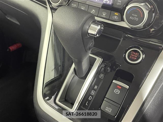 Nissan SERENA 2016 8927324-6