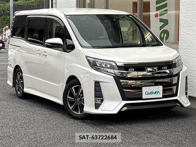 Toyota NOAH 2017 8683572-0
