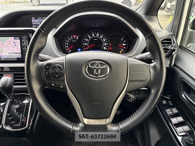 Toyota NOAH 2017 8683572-14