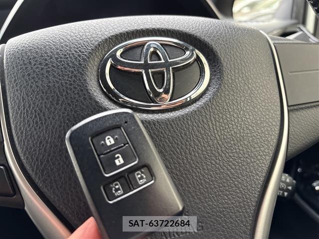 Toyota NOAH 2017 8683572-21