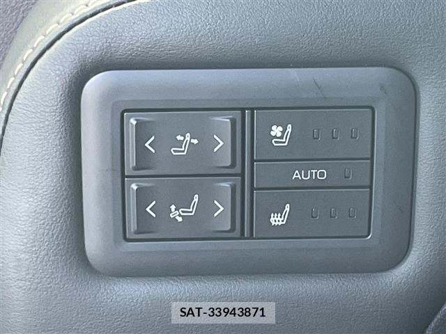 Toyota ALPHARD 2023 8716225-6