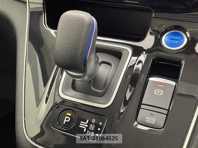 Nissan SERENA 2021 8927369-21