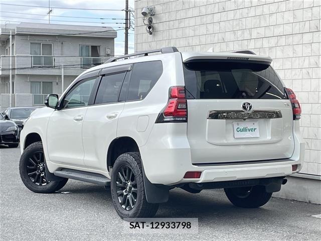 Toyota LAND CRUISER PRADO 2020 8907436-21