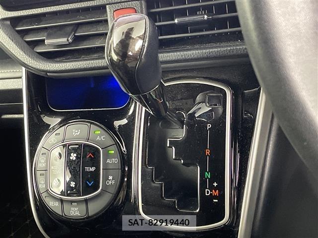 Toyota ESQUIRE 2017 8908844-9