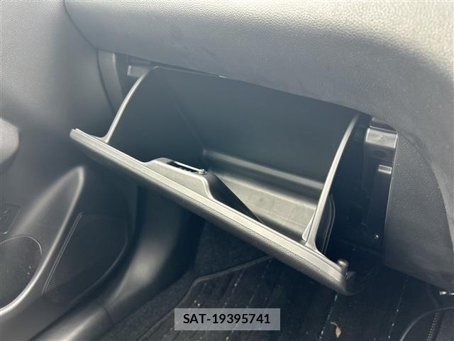 Suzuki SWIFT 2025 8692111-10