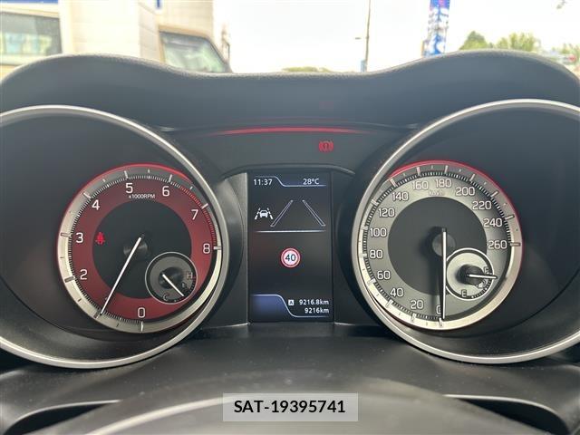 Suzuki SWIFT 2025 8692111-3
