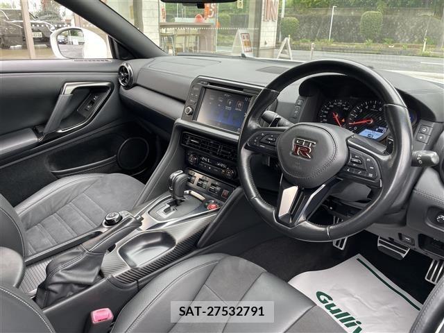 Nissan GT-R 2017 8908268-10