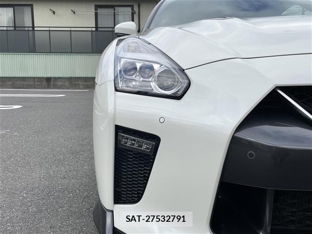 Nissan GT-R 2017 8908268-19
