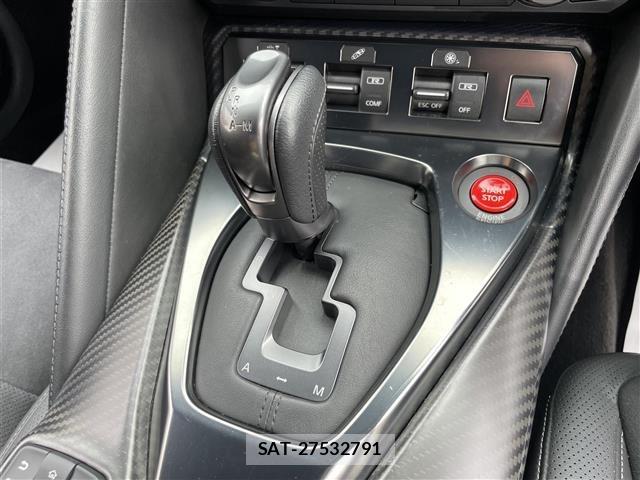 Nissan GT-R 2017 8908268-2
