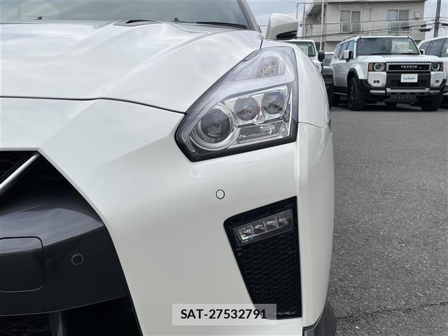 Nissan GT-R 2017 8908268-21