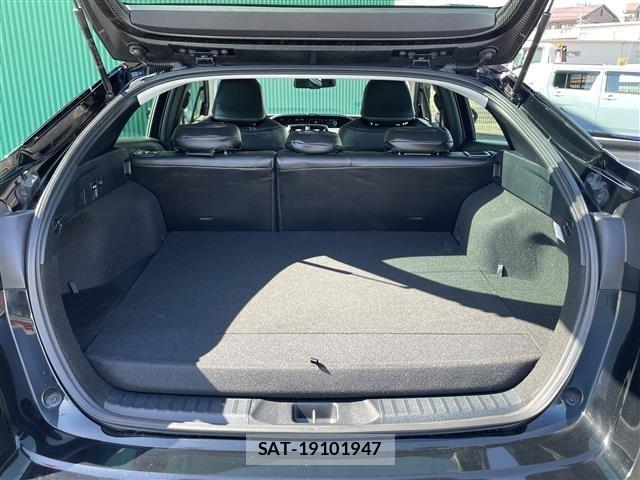 Toyota PRIUS PHV 2021 8915782-12