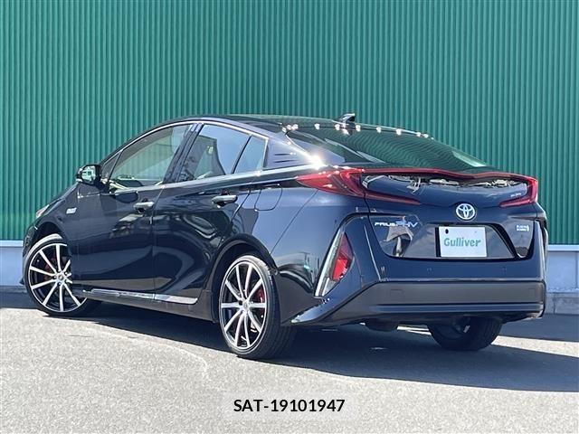 Toyota PRIUS PHV 2021 8915782-14