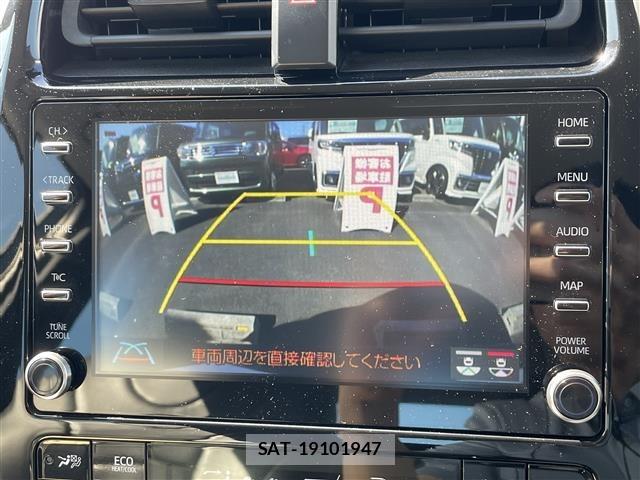Toyota PRIUS PHV 2021 8915782-17