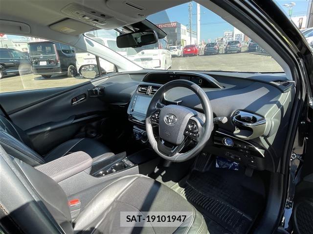 Toyota PRIUS PHV 2021 8915782-9