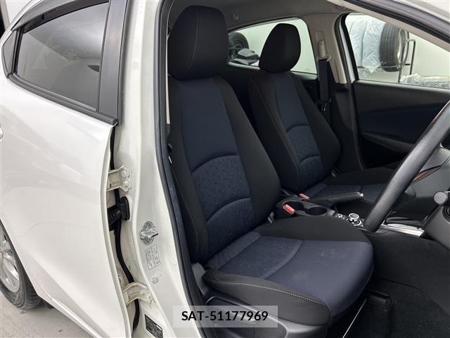 Mazda DEMIO 2015 8908049-11