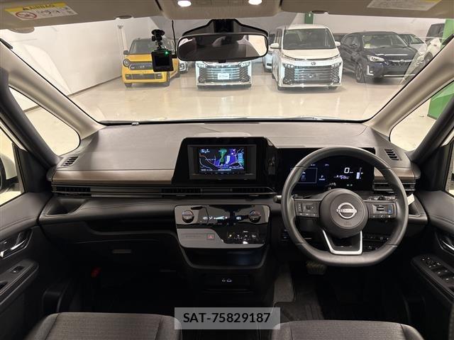 Nissan SERENA 2024 8717006-14