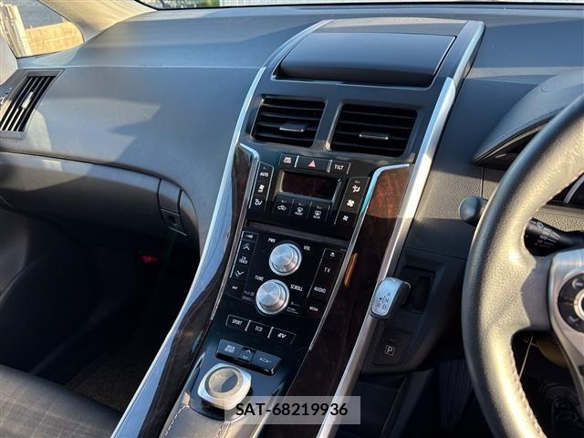 Toyota SAI 2014 8863018-1