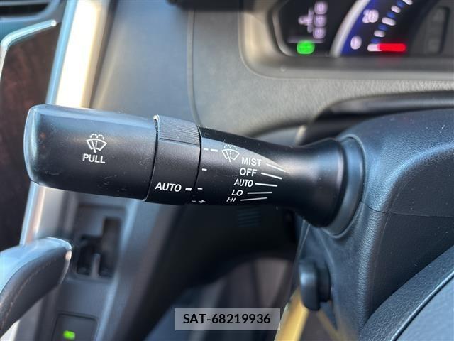 Toyota SAI 2014 8863018-7