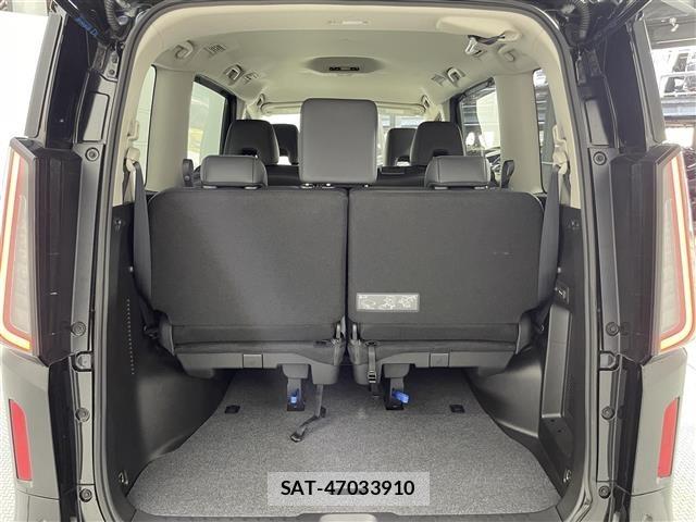Nissan SERENA 2023 8921740-11