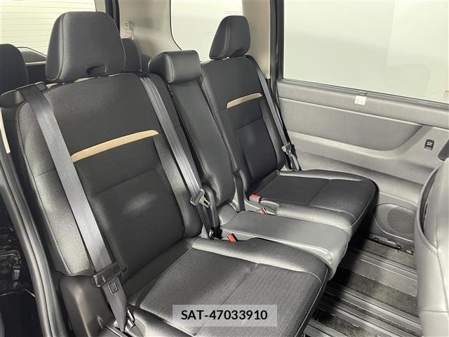 Nissan SERENA 2023 8921740-19