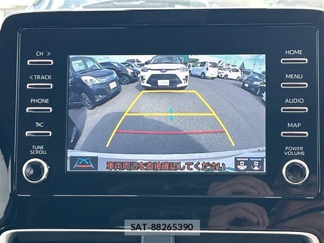 Toyota AQUA 2022 8705750-18