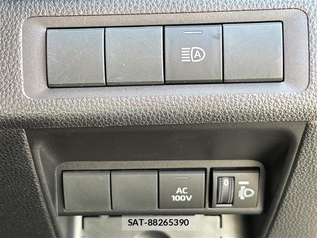 Toyota AQUA 2022 8705750-5