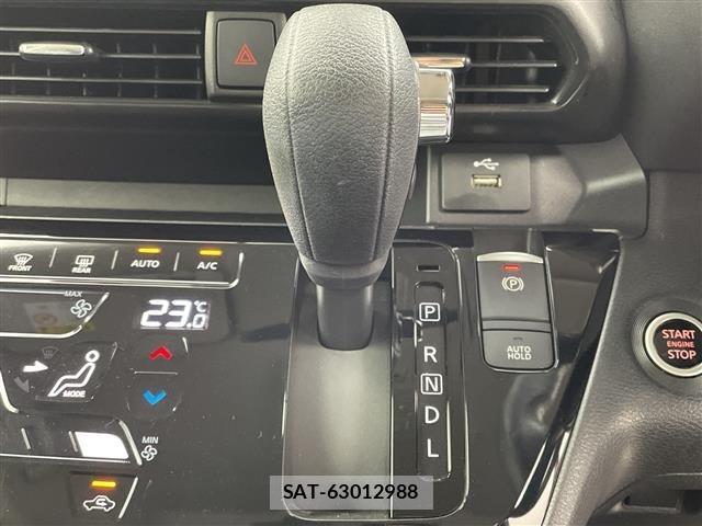 Nissan ROOX 2021 8903322-3