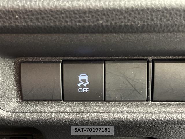 Toyota SIENTA 2023 8671765-7
