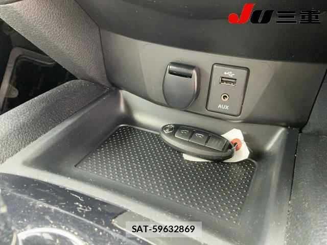 Nissan X-TRAIL 2014 8926176-23