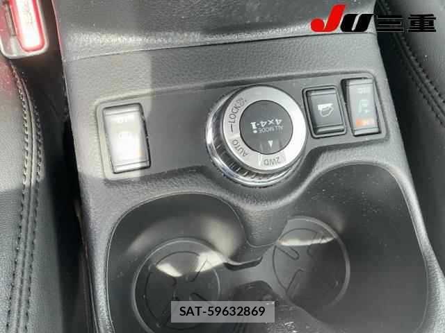 Nissan X-TRAIL 2014 8926176-27