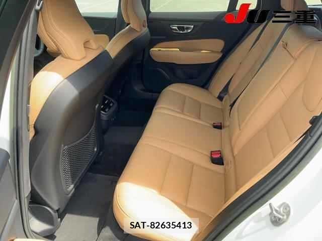 Volvo V60 2023 8788137-10