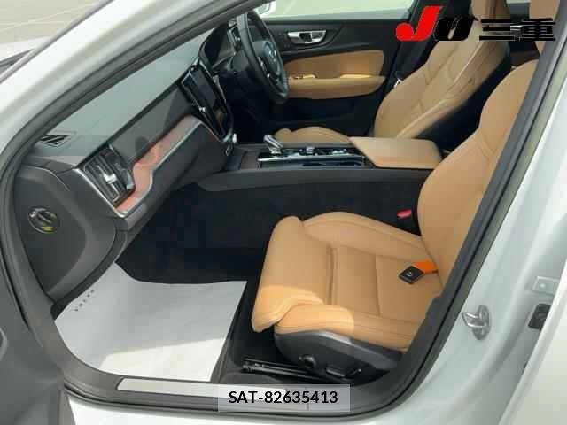 Volvo V60 2023 8788137-3