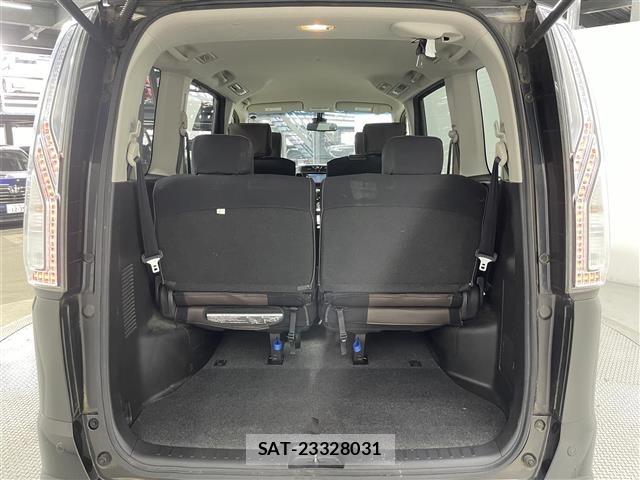 Nissan SERENA 2014 8672044-8