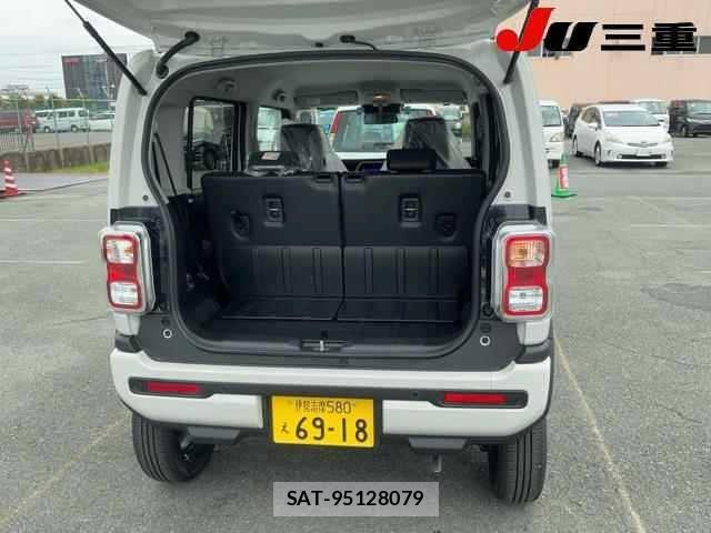 Suzuki HUSTLER 2026 8777158-7